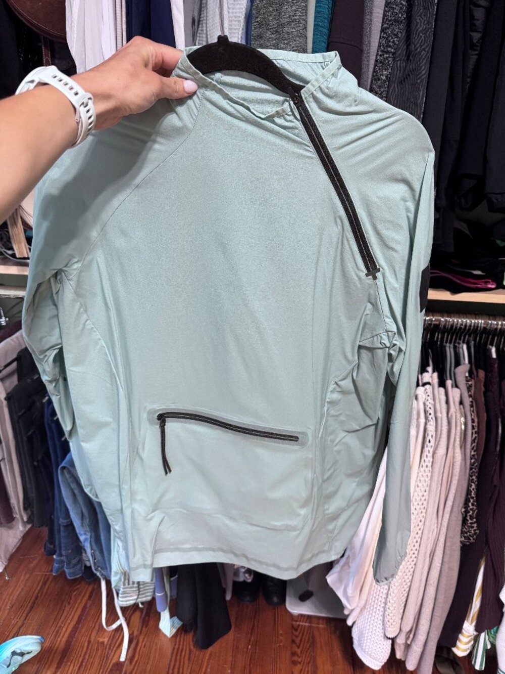 On Running Wind/Rain Lightweight Jacket